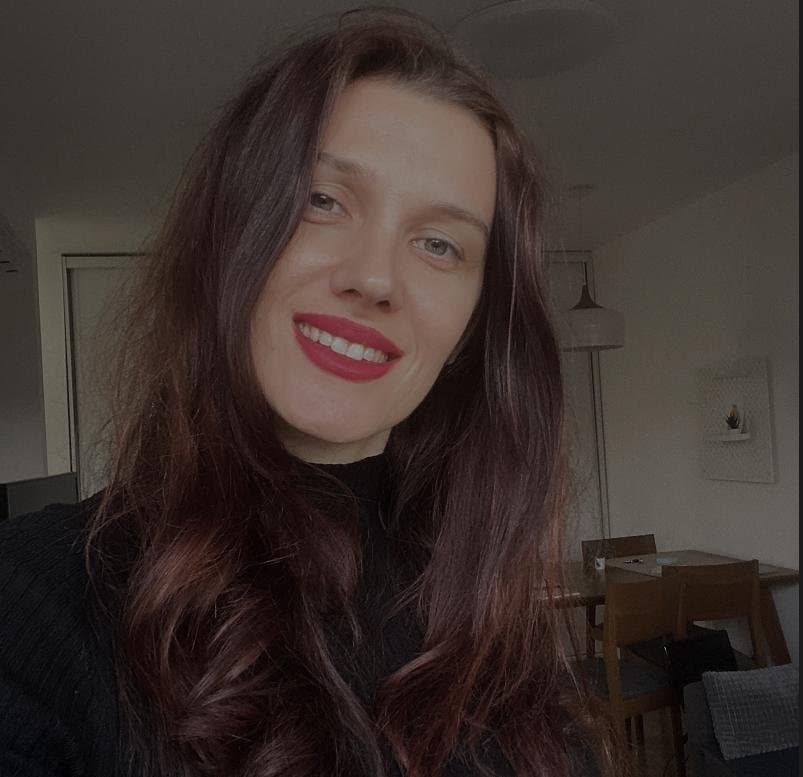 Ivana M. — Creator behind Deep Elevia